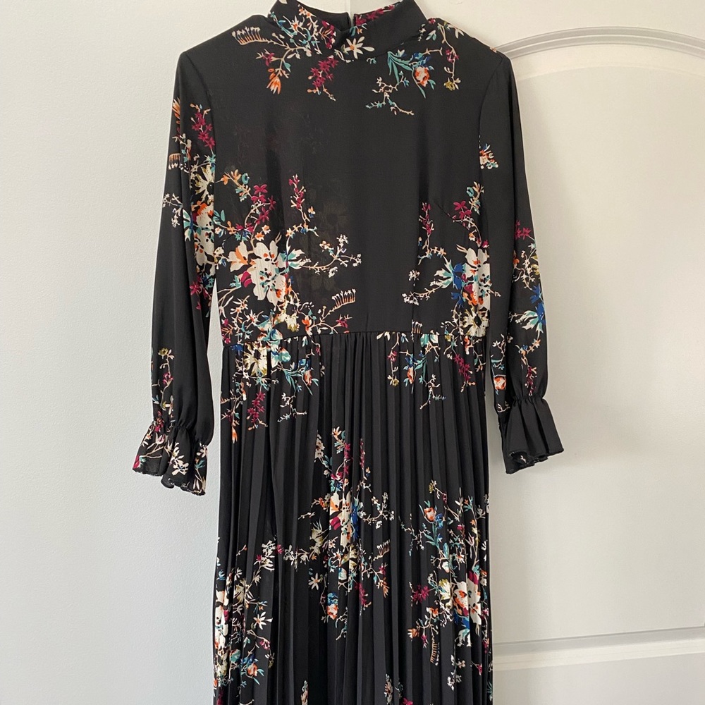 Shein Pleated Floral Dress - Picture 1 of 4